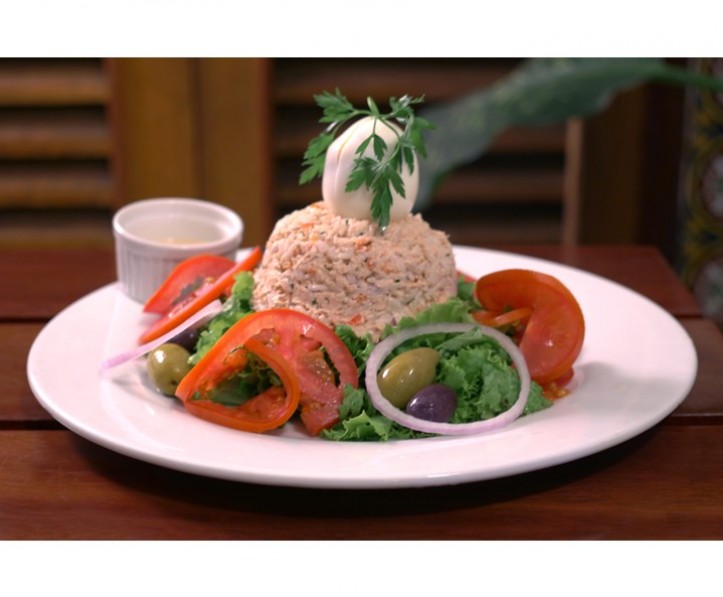 <h6 class='prettyPhoto-title'>Salade Niçoise avec riz</h6>
