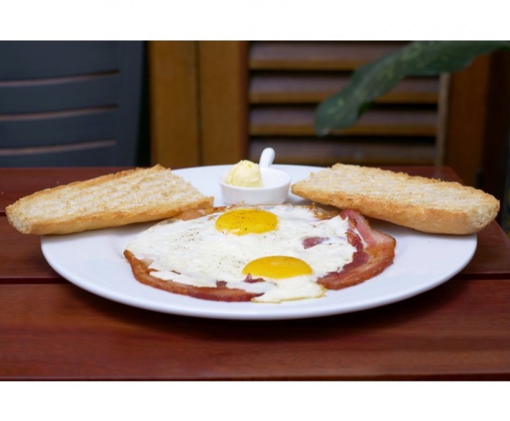 <h6 class='prettyPhoto-title'>Eggs & Bacon</h6>
