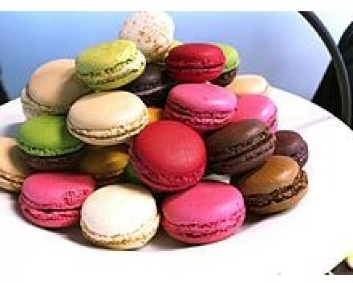 <h6 class='prettyPhoto-title'>* N 6 Assorted Macarons</h6>