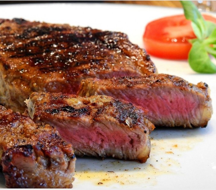 <h6 class='prettyPhoto-title'>* American Black Angus Cuberoll about 280 gr</h6>