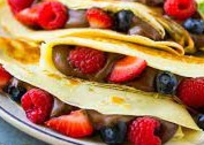 <h6 class='prettyPhoto-title'>Crêpe with berries and chocolate</h6>