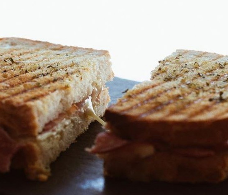 <h6 class='prettyPhoto-title'>Toasted ham</h6>