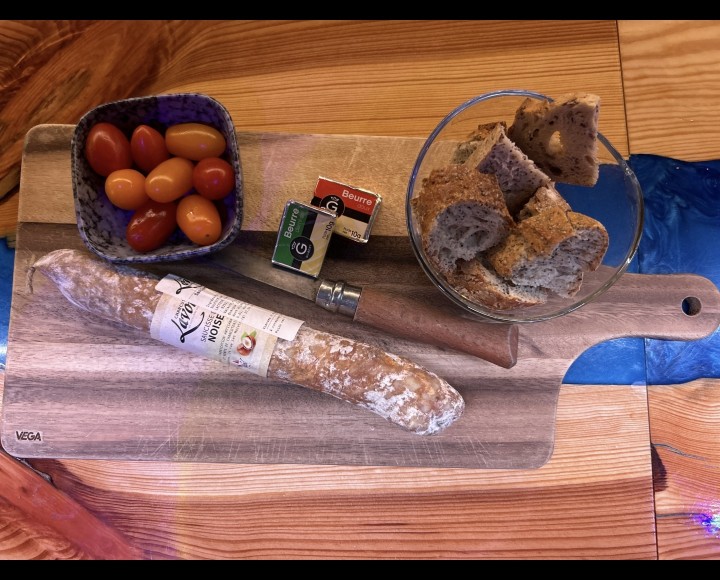 <h6 class='prettyPhoto-title'>Sausage with Hazelnuts</h6>