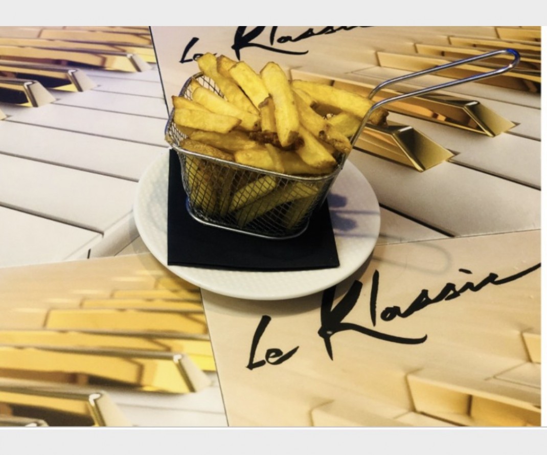 <h6 class='prettyPhoto-title'>Homemade fries (basket of fries)</h6>