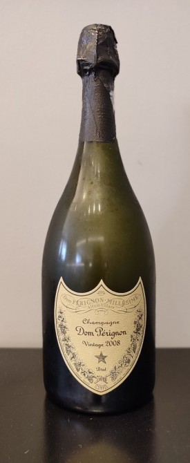 <h6 class='prettyPhoto-title'>Champagne Dom Pérignon Vintage 2008</h6>