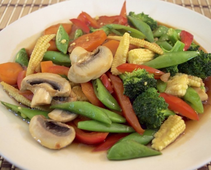<h6 class='prettyPhoto-title'>Vegetable with Mushroom & Chicken</h6>