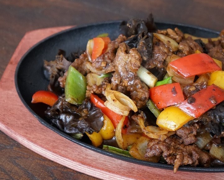 <h6 class='prettyPhoto-title'>Sizzling Beef</h6>