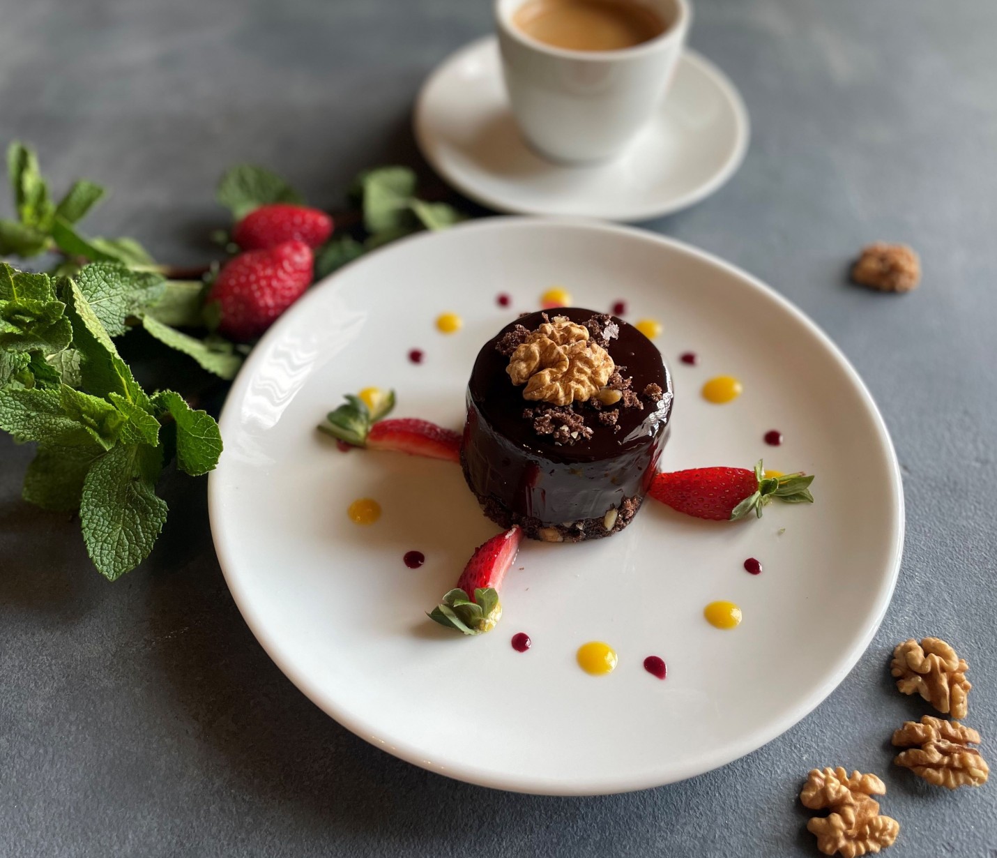 <h6 class='prettyPhoto-title'>CHOCOLATE DESSERT WITH NUTS </h6>