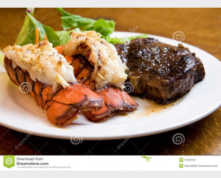 <h6 class='prettyPhoto-title'>Grilled t-bone steak with lobtail tail</h6>
