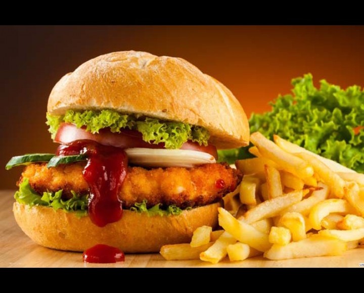 <h6 class='prettyPhoto-title'>Crispy Chicken Burger with Fries</h6>