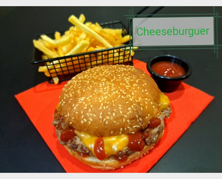 <h6 class='prettyPhoto-title'>Cheeseburger</h6>