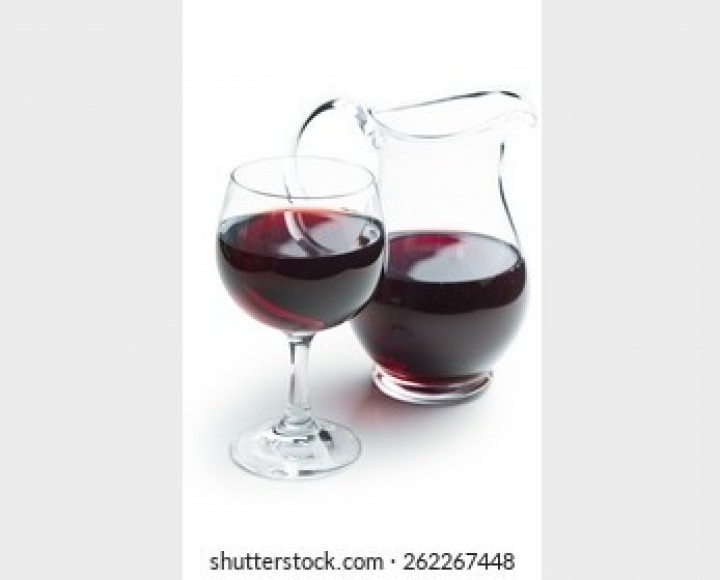 <h6 class='prettyPhoto-title'>1/2 liter Shiraz wine</h6>