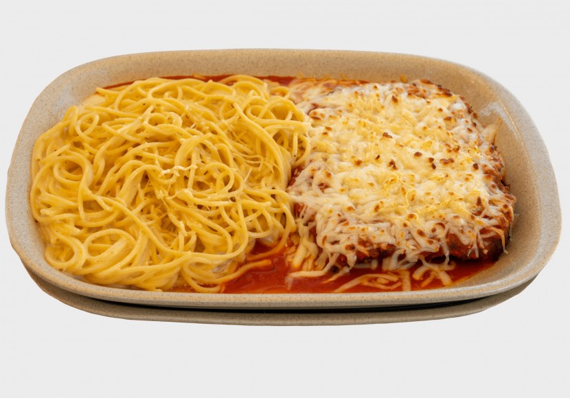 <h6 class='prettyPhoto-title'>Bistec a la parmesana con espaguetis</h6>
