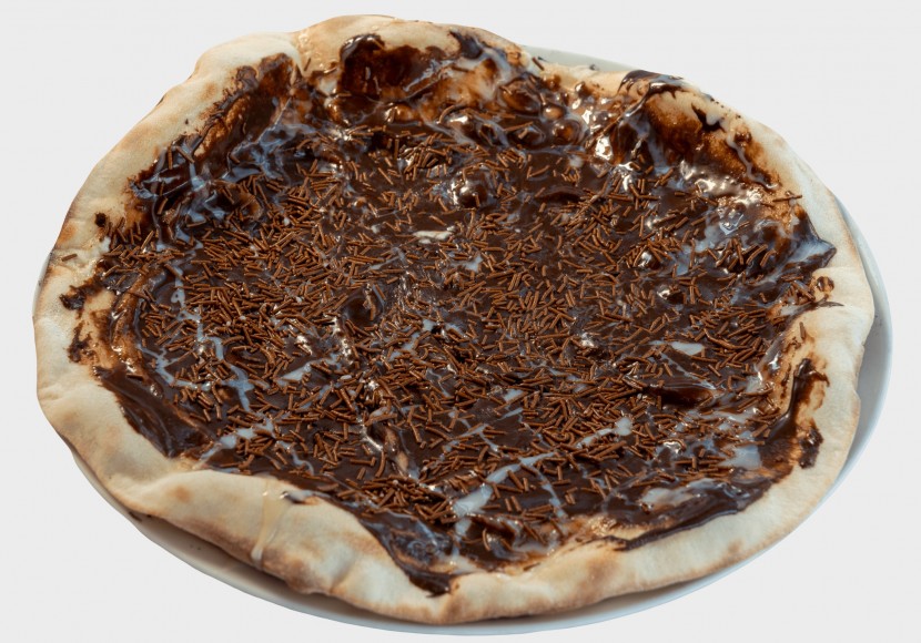 <h6 class='prettyPhoto-title'>Sweet chocolate pizza</h6>