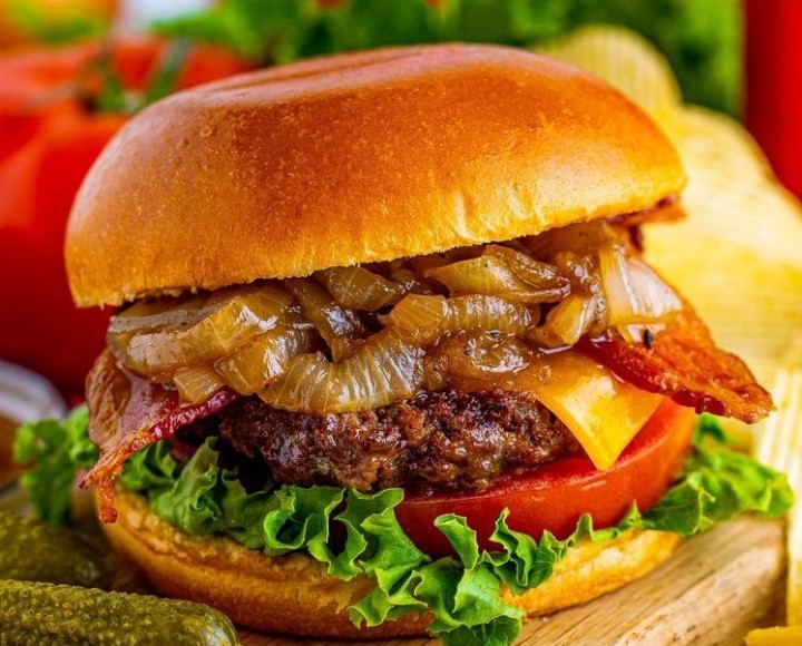 <h6 class='prettyPhoto-title'>Texas Burger w, Streacky Bacon & Caramellized Onion</h6>