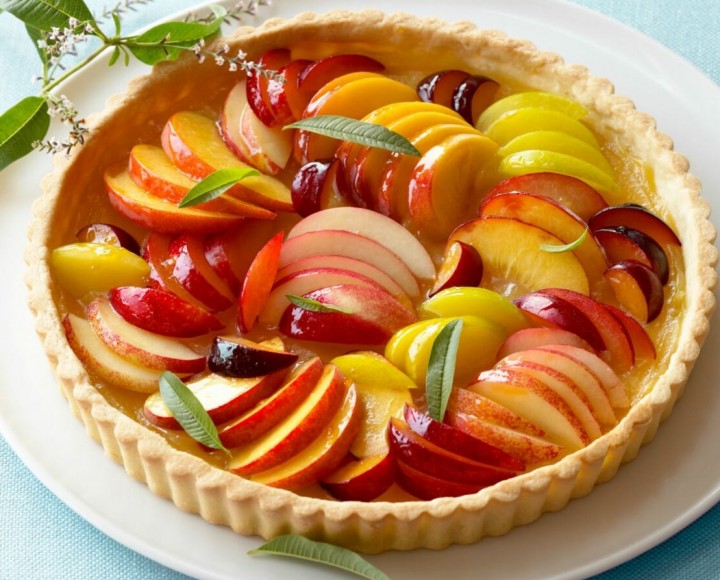 <h6 class='prettyPhoto-title'>Fruit tart of the day</h6>