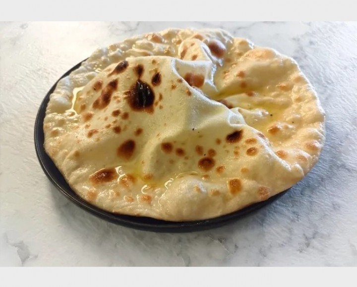 <h6 class='prettyPhoto-title'>Cheese naan</h6>