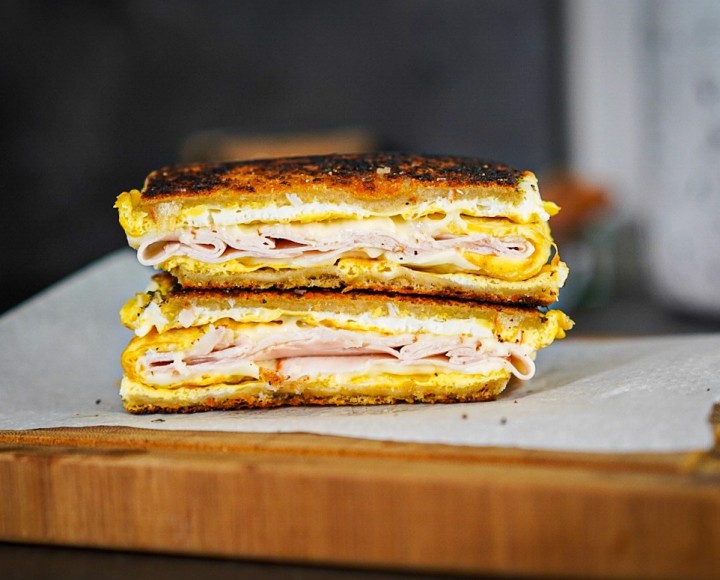 <h6 class='prettyPhoto-title'>Regular Sandwich Bread Omelette</h6>