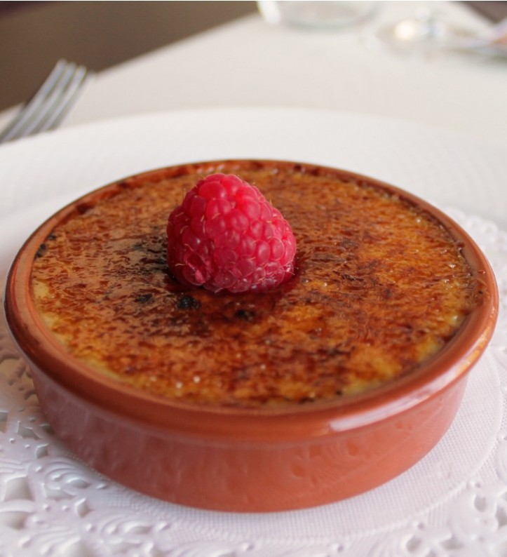 <h6 class='prettyPhoto-title'>Creme brulee with vanilla</h6>