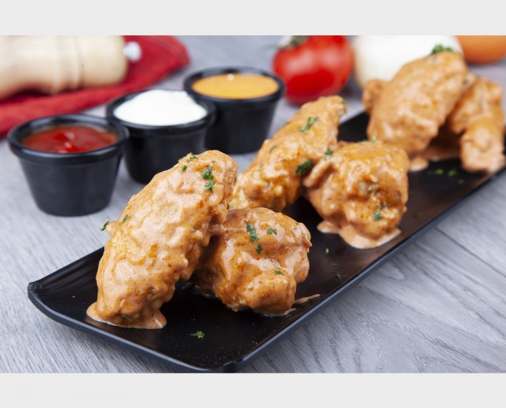 <h6 class='prettyPhoto-title'>BBQ Chicken Wings</h6>