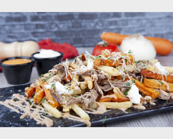 <h6 class='prettyPhoto-title'>Pulled Beef Fries</h6>