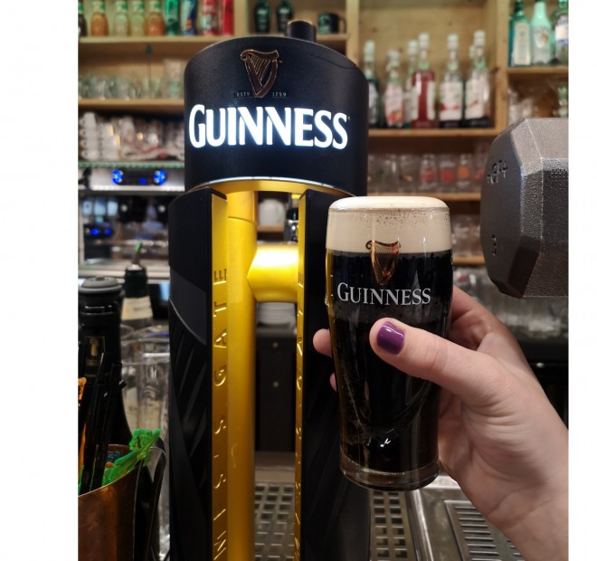 <h6 class='prettyPhoto-title'>Guiness - 4.2% (Draught Stout) </h6>