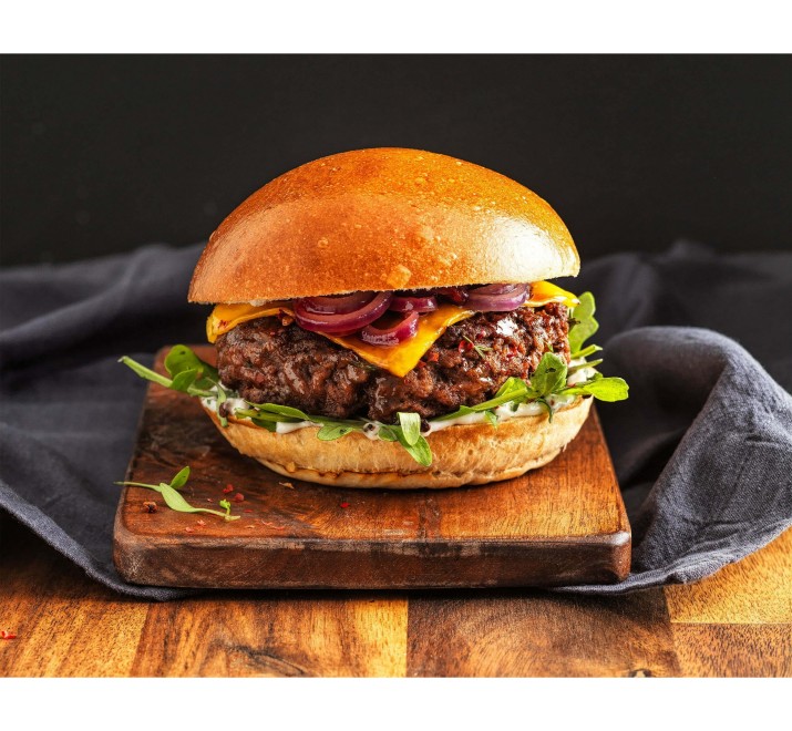 <h6 class='prettyPhoto-title'>Homemade ground beef burger</h6>