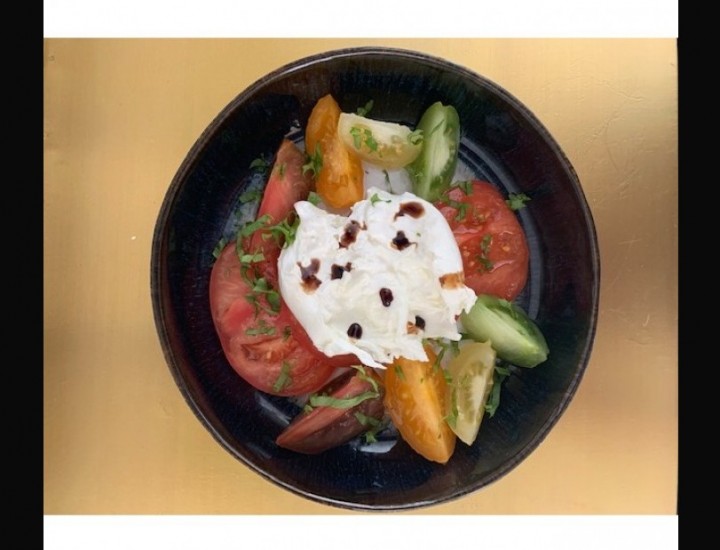 <h6 class='prettyPhoto-title'>Old Variety of Tomatoes with Mozzarella Burrata</h6>