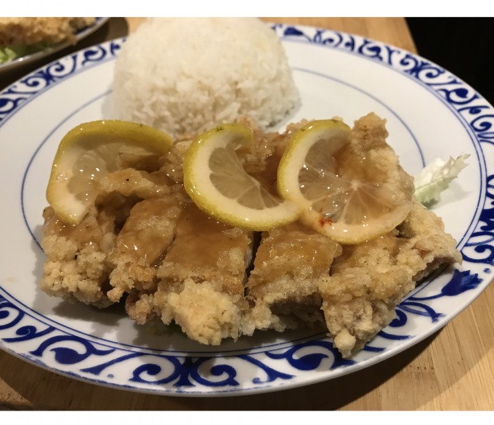 <h6 class='prettyPhoto-title'>Chicken in lemon sauce + plain rice</h6>
