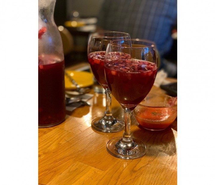 <h6 class='prettyPhoto-title'>Red Sangria Pitcher</h6>
