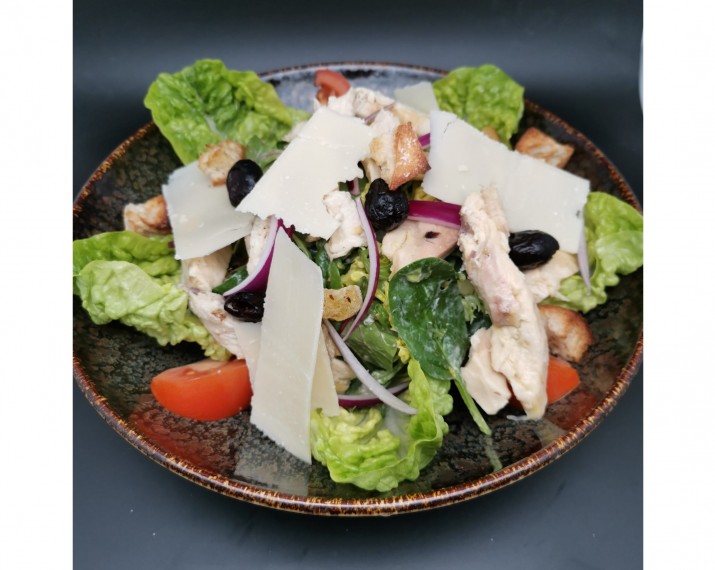 <h6 class='prettyPhoto-title'>Caesar Salad with Roasted Gascon Chicken</h6>