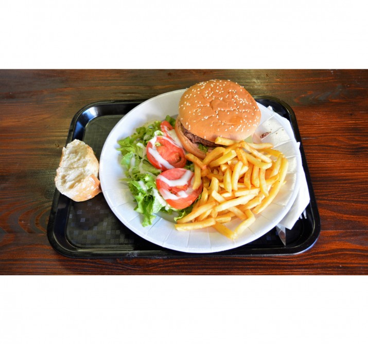 <h6 class='prettyPhoto-title'>Giant hamburger - fries - salad</h6>