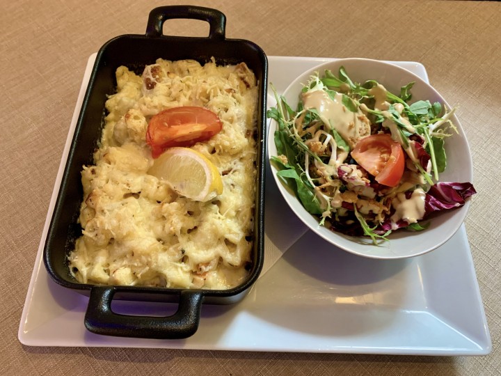 <h6 class='prettyPhoto-title'>Spaetzles with salmon</h6>