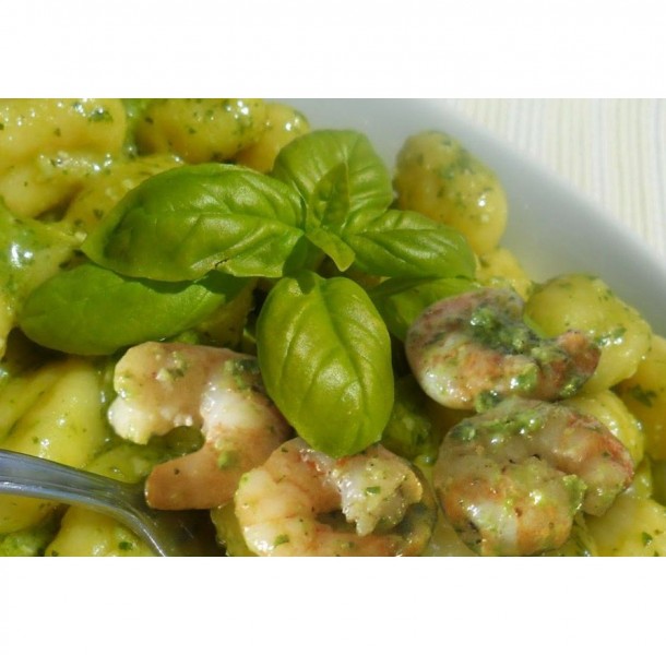 <h6 class='prettyPhoto-title'>Red Potato Gnocchi with Genoese Pesto and Shrimps</h6>