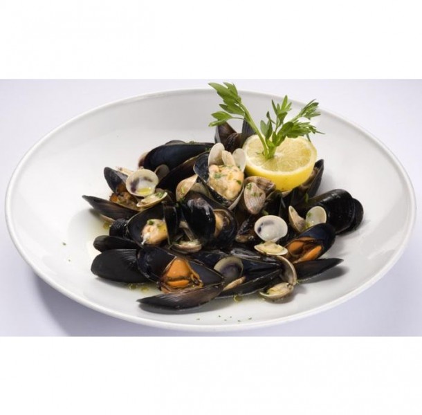 <h6 class='prettyPhoto-title'>Mussels and clams marinara</h6>