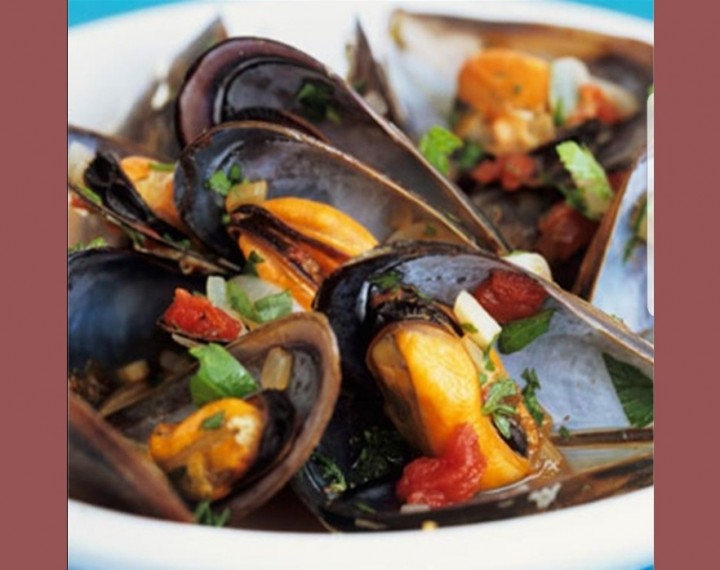 <h6 class='prettyPhoto-title'>Peppered mussels</h6>