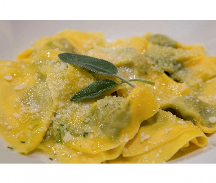 <h6 class='prettyPhoto-title'>Ricotta tortelloni with butter and sage</h6>