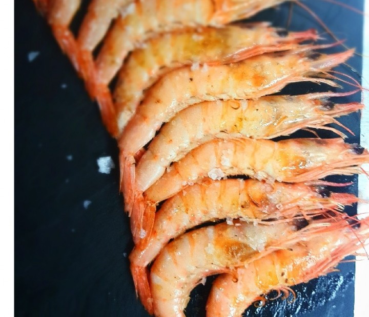 <h6 class='prettyPhoto-title'>Grilled white prawns from Huelva</h6>