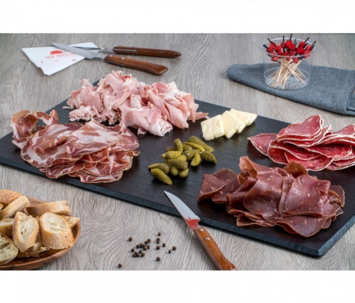 <h6 class='prettyPhoto-title'>Plate of cold cuts to share (2pers)</h6>