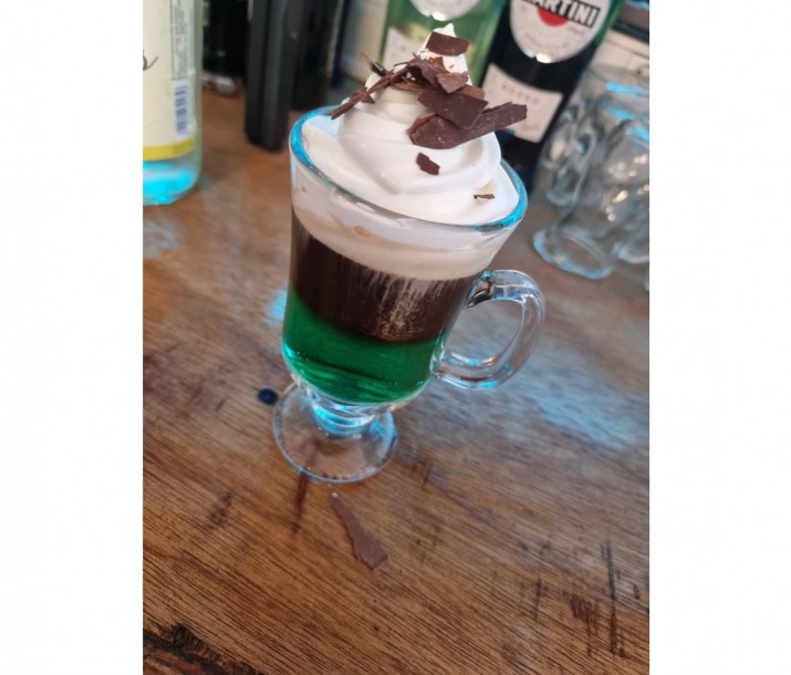 <h6 class='prettyPhoto-title'>After Eight</h6>