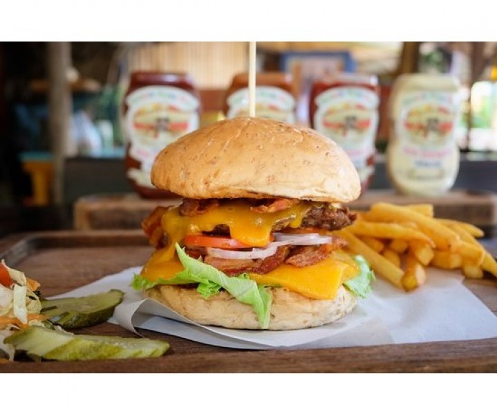 <h6 class='prettyPhoto-title'>Burger Maison</h6>