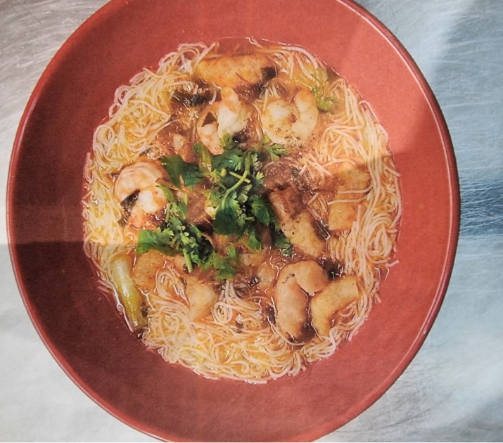<h6 class='prettyPhoto-title'>Homemade shrimp soup - Bun Suong tom</h6>