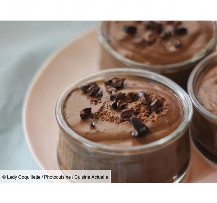 <h6 class='prettyPhoto-title'>Chocolate mousse</h6>