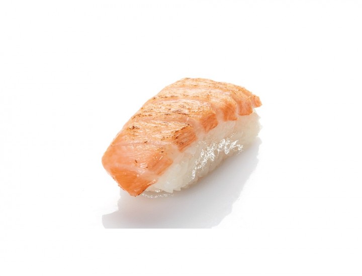 <h6 class='prettyPhoto-title'>D9. Grilled salmon sushi</h6>