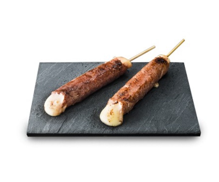<h6 class='prettyPhoto-title'>B13. Beef Cheese Skewer</h6>
