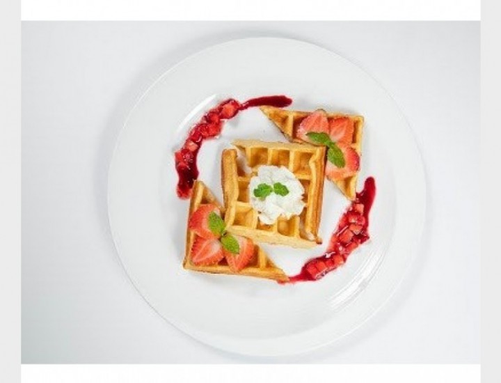 <h6 class='prettyPhoto-title'>Waffle Strawberry</h6>