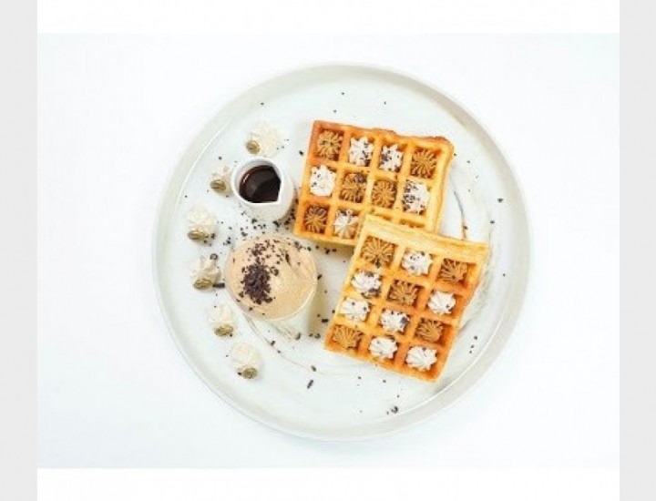 <h6 class='prettyPhoto-title'>Waffle Cafe Ice Cream</h6>