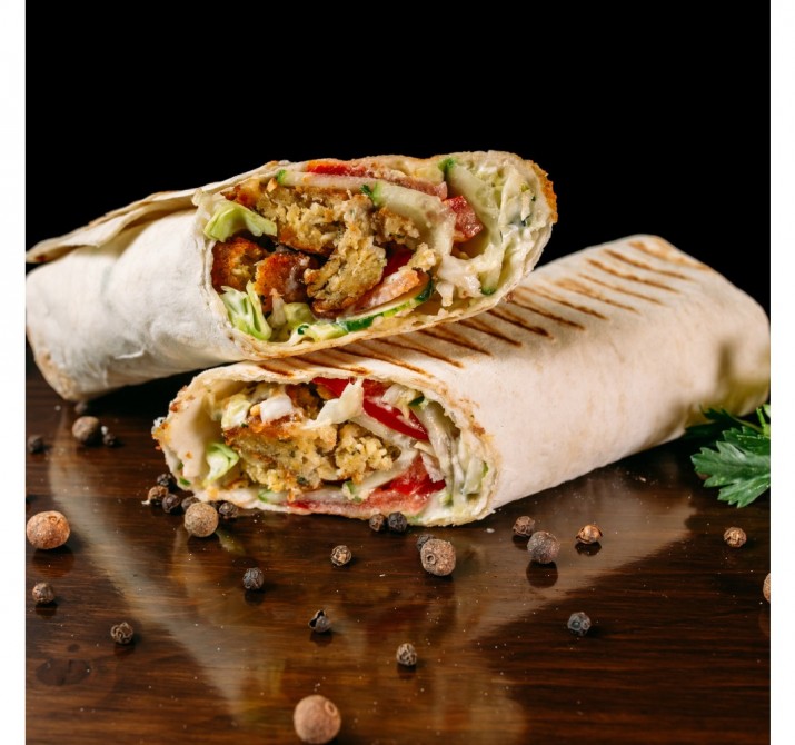 <h6 class='prettyPhoto-title'>Large Chicken Shawerma with MOZZARELLA CHEESE</h6>