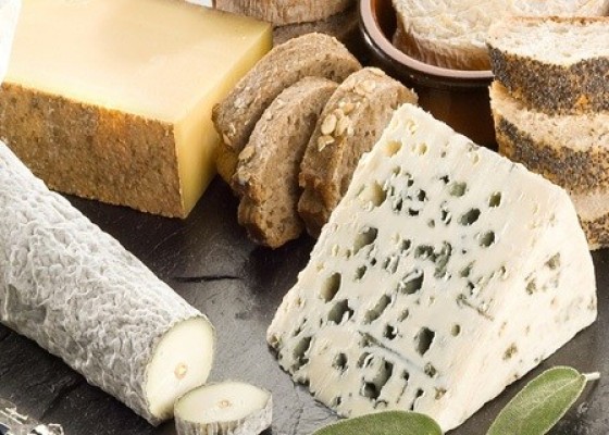 <h6 class='prettyPhoto-title'>Plate two cheeses</h6>