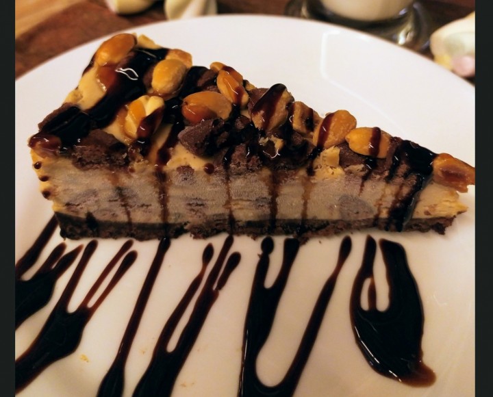 <h6 class='prettyPhoto-title'>New York Cheesecake with Peanut Butter</h6>